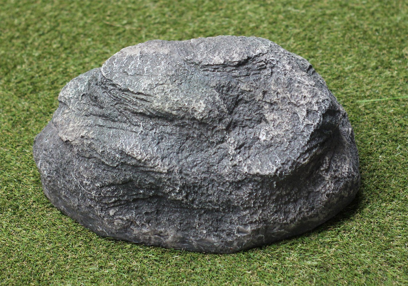 Arnusa Gartenfigur Kunstfelsen Abdeckfelsen Trafohaus 45x31cm, Gartenstein Teichdekoration