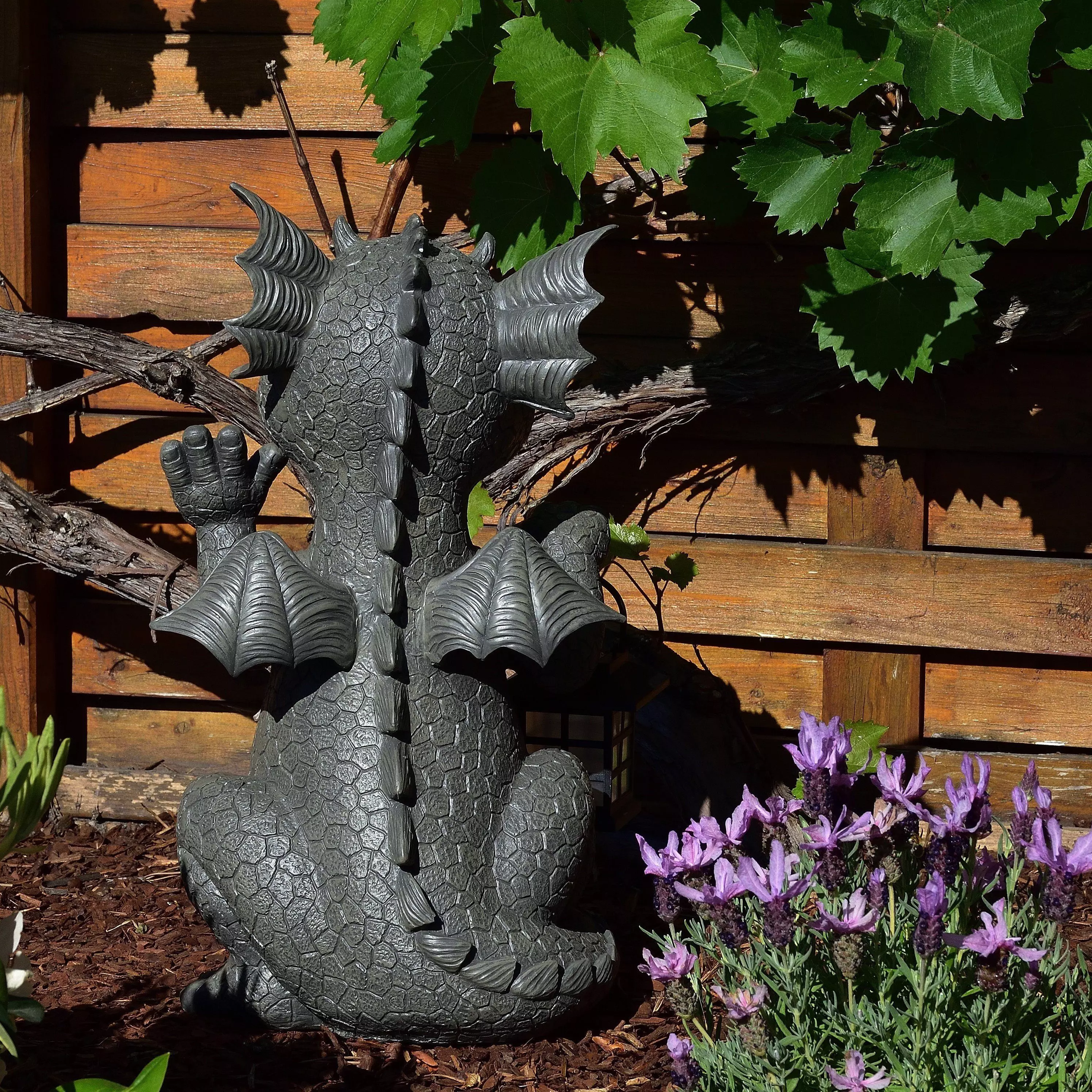 MystiCalls Gartenfigur Gartendrache "Big Boy" - Gartenfigur Garten Dekoration Drache